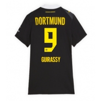 Camisa de Futebol Borussia Dortmund Serhou Guirassy #9 Equipamento Secundário Mulheres 2026-27 Manga Curta